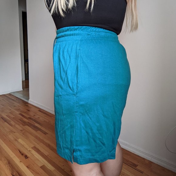 Vintage 90s Camp Shorts - Picture 5 of 10